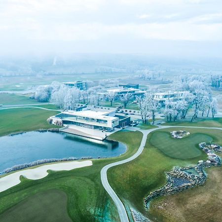 Zala Springs Golf Resort ซาลัคชานี ภายนอก รูปภาพ
